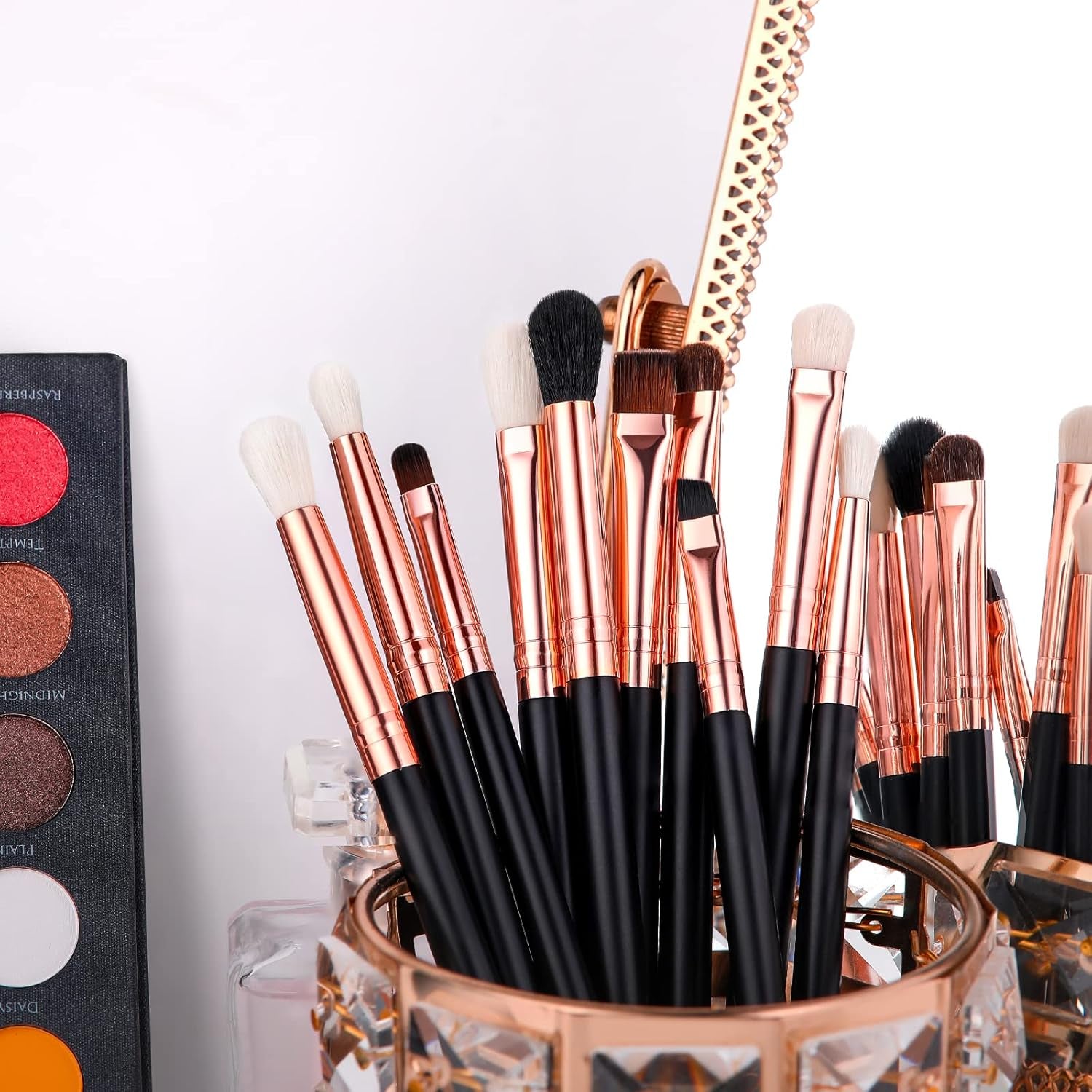 Eyeshadow Brushes, 10Pcs Eyebrow Brush Eyeliner Concealer Brush Eye Makeup Brushes Set Professiona Make up Brush Kit with Gift Box (Black with Rose Gold,Wooden Handles)